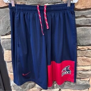 Nike Chicago, White Sox,‎ athletic, Men's Navy and Red Shorts.